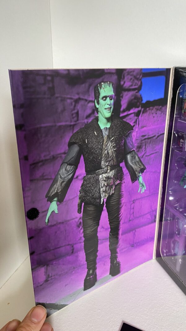 Neca Ultimate Hernan Munster Rob Zombie  THE MUNSTERS - Imagen 4