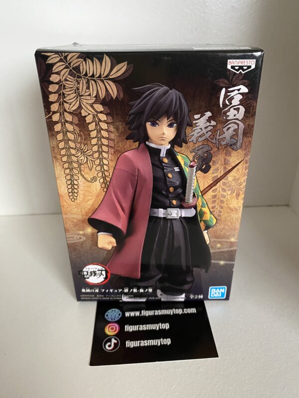 Figura TOMIOKA Demon Slayer Kimetsu No Yaiba 17cm