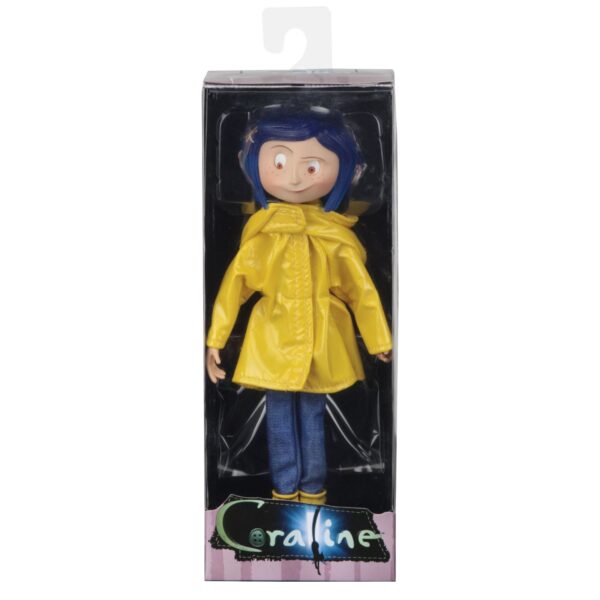 *SEPTIEMBRE 2025* Figura Neca CORALINE RAIN COAT version 18cm BENDY FASHION DOLL RE-RUN