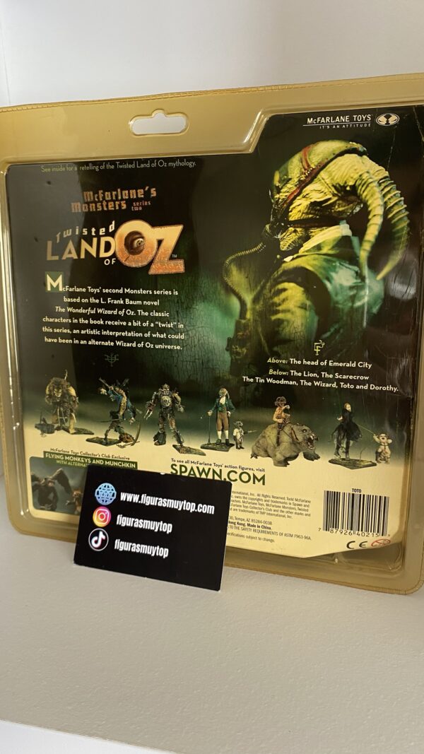 McFarlane Twisted land of OZ TOTO - Imagen 4