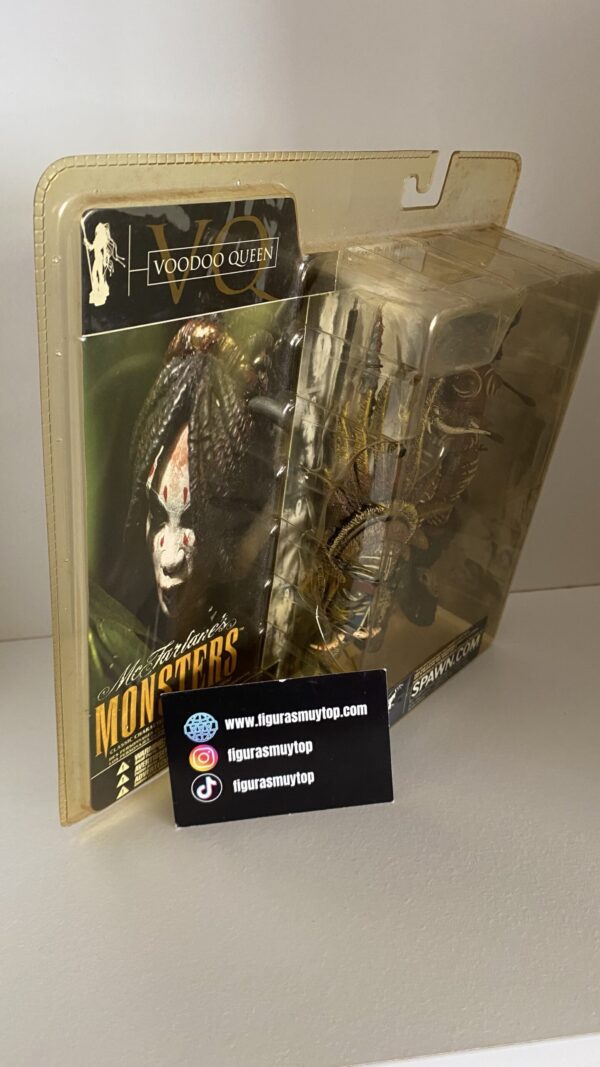 McFarlane Monsters VOODOO QUEEN  versión exclusiva BLOODY - Imagen 5